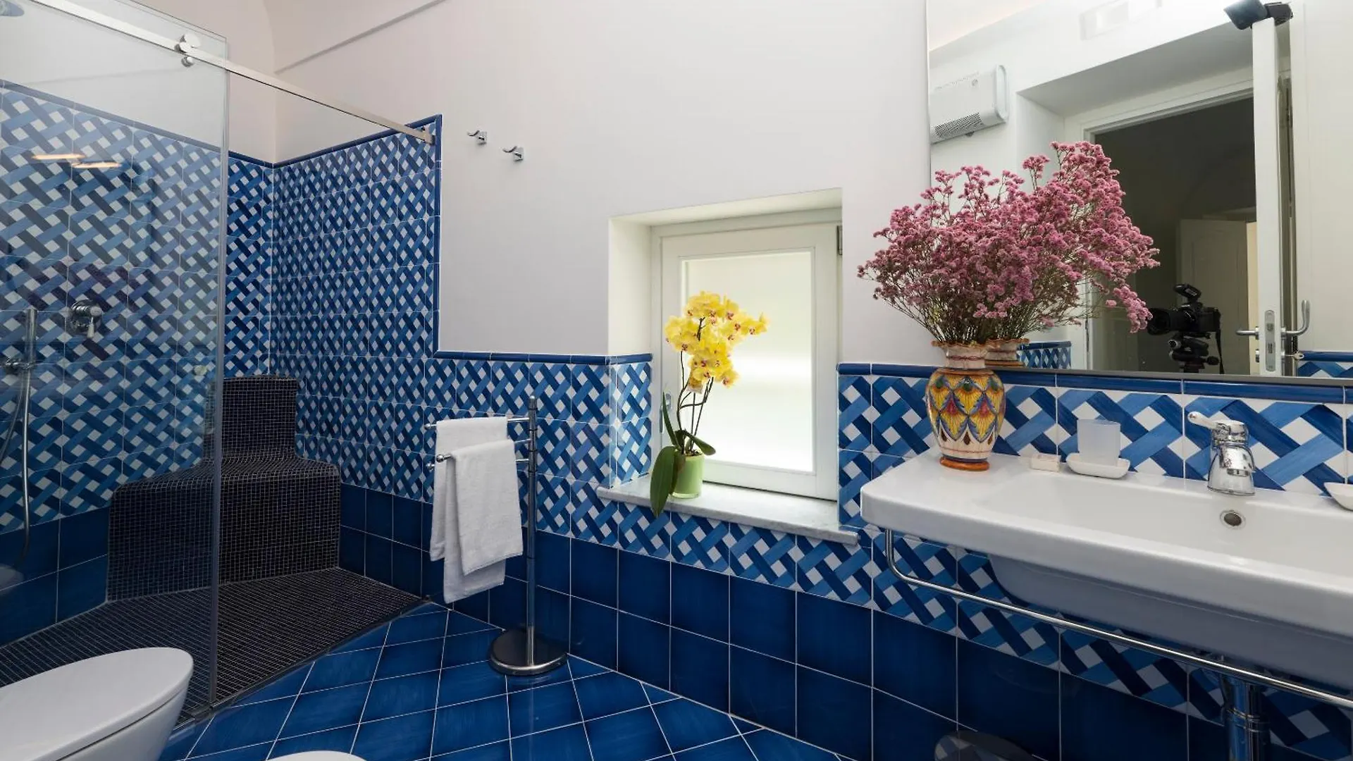 Dom wakacyjny Secret Amalfi - Your Stay In Downtown Amalfi